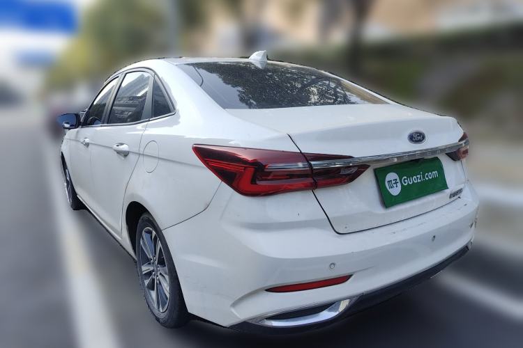 Used Ford Escort 2021 1.5L Automatic Diamond Edition
