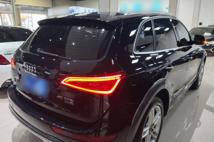 Used Audi Q5 2017 Plus 40 TFSI Technology Model
