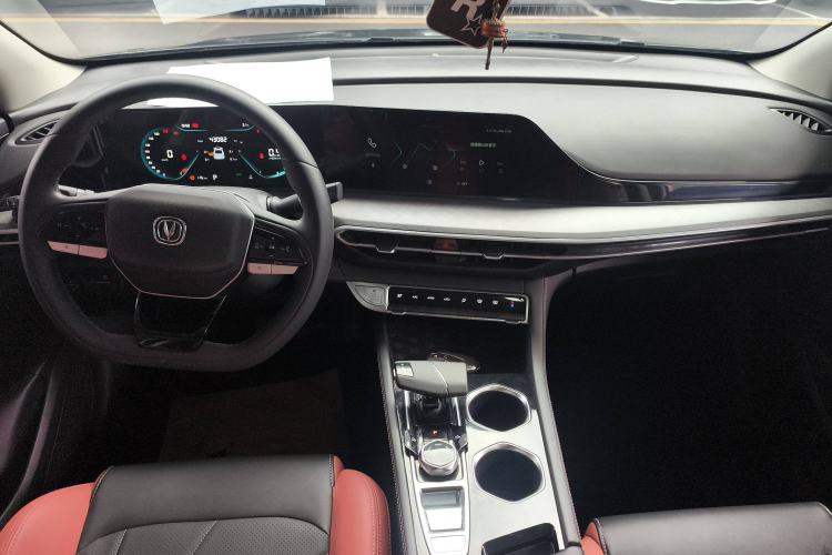 Used Changan Eado 2022 PLUS Blue Whale NE 1.4T GDI DCT Prestige Edition
