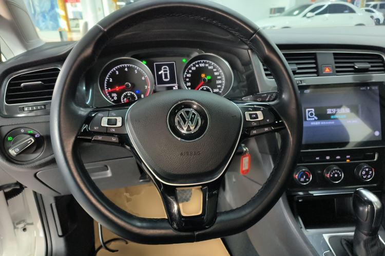 Used Volkswagen Golf 2018 1.6L Automatic Comfort Model
