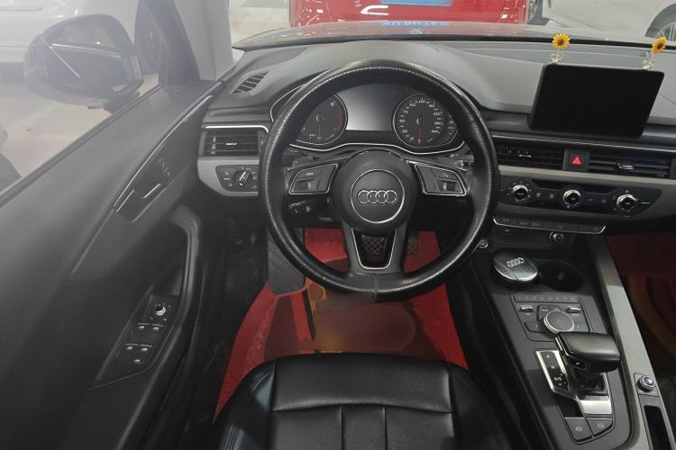 Used Audi A4L 2019 40 TFSI Ambition China VI