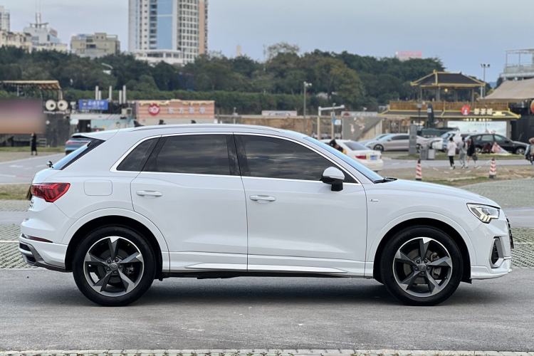 Used Audi Q3 2019 40 TFSI Fashion Dynamic Model