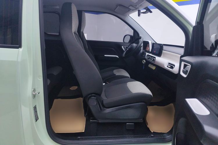 Used Wuling Hongguang MINIEV 2024 3rd Generation 215km Advanced Version
