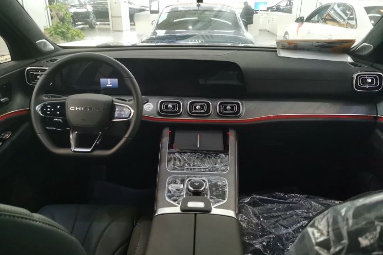 Used Chery Tiggo 9 2025 2.0T Dual-Clutch Two-Wheel Drive Luxury Edition 5 Seats