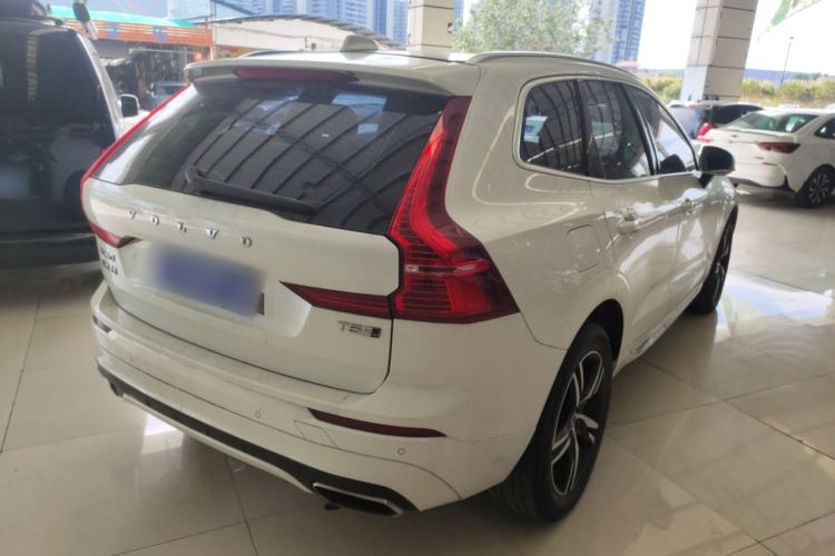 Used Volvo XC60 2019 T5 4x4 Smart & Dynamic Sport Edition China VI Standard
