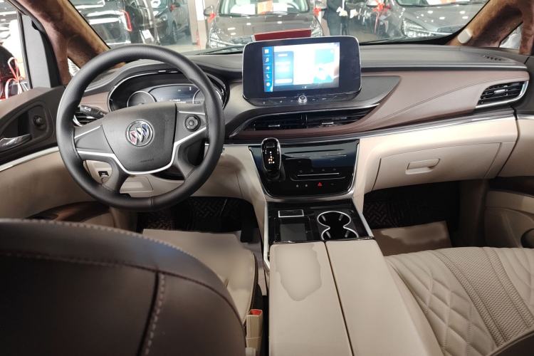 Used Buick GL8 2022 Land Cruiser Executive Class 652T Comfort Model