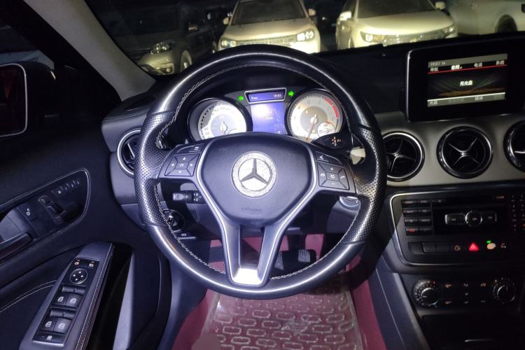 Used Mercedes-Benz GLA 2015 GLA 200 Fashion Model