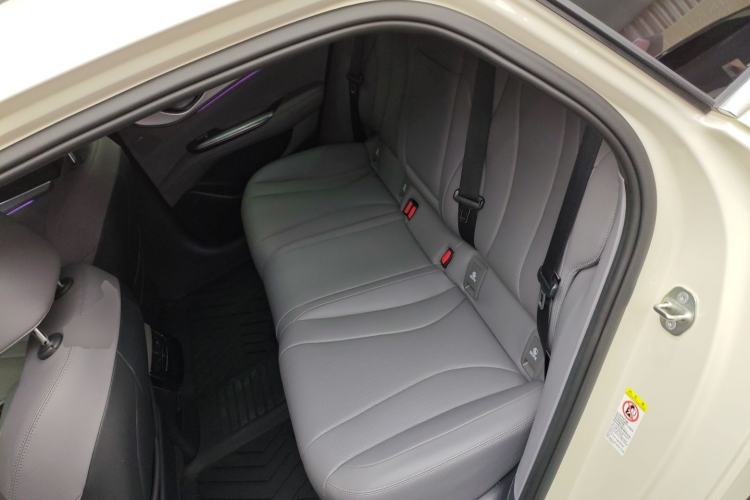 Used BYD Seal 07 DM-i 2025 Intelligent Driving Version DM-i 1.5L 125 km Prestige Edition
