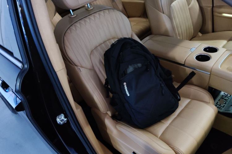 Used VOYAH Dream 2025 PHEV Four-Wheel-Drive Flagship Kunpeng Edition