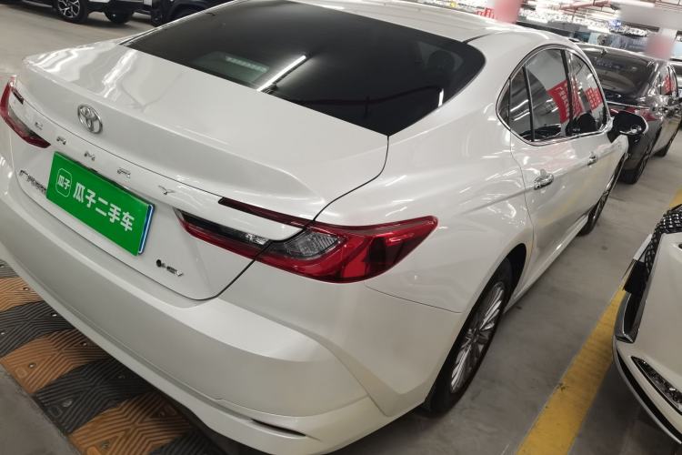 Used Toyota Camry 2024 Dual-Motor 2.0 HGVP Luxury Edition
