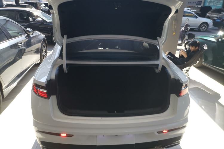 Used Geely Auto Preface 2023 2.0TD Luxury Version
