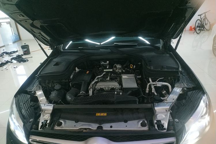 Used Mercedes-Benz GLC 2019 Facelift GLC 260 L 4MATIC Luxury Model
