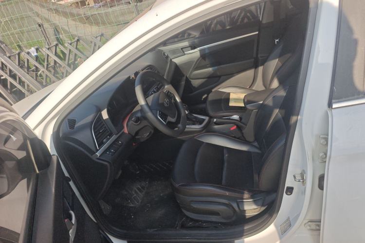 Used Hyundai Elantra (6th Generation / Lingdong) 2016 1.6L Automatic ZhiXuan – Elite Version