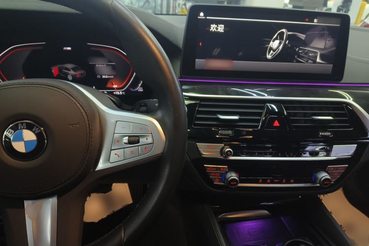 Used BMW 5 Series 2022 Second Facelift 525Li M Sport Package