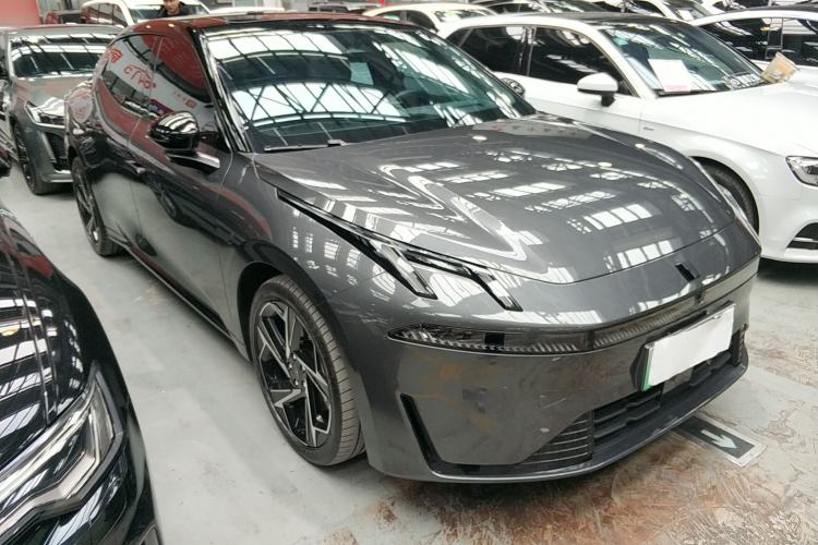 Used Lynk & Co 07 2024 EM-P 126 Long-Range Halo
