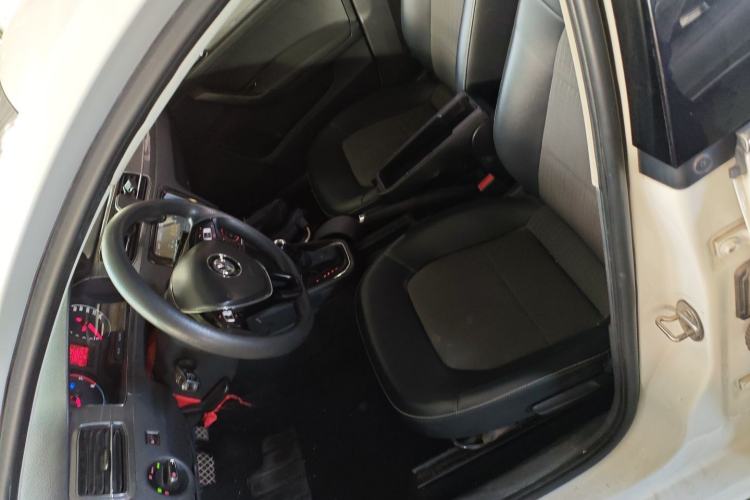 Used Volkswagen Santana 2016 1.6L Automatic Comfort Edition
