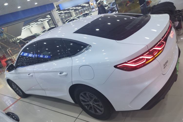 Used BYD Qin L 2024 DM-i 80KM Leading Model
