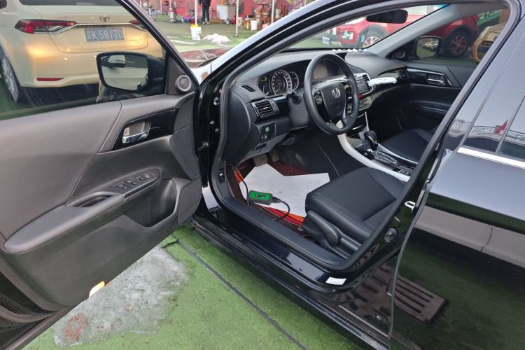 Used Honda Accord 2016 2.0L Comfort Edition
