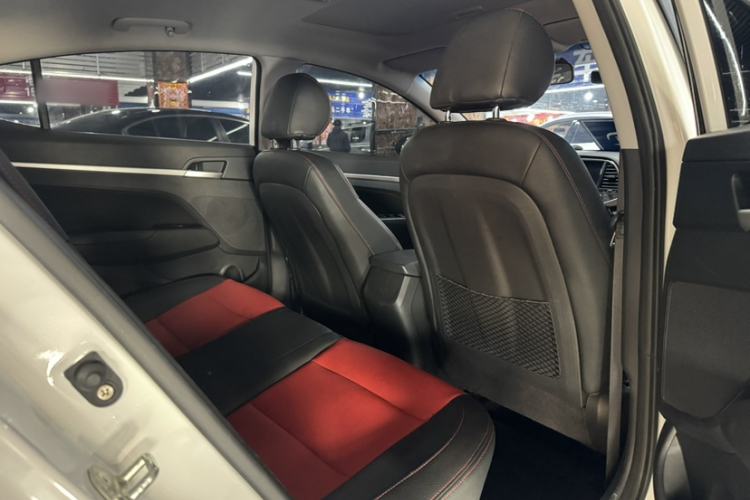 Used Hyundai Elantra 2016 1.6L Automatic ZhiXuan – Elite Version