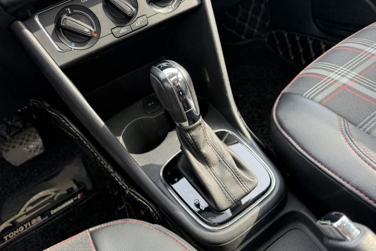 Used Volkswagen Polo 2018 1.5L Automatic Enjoyment Model
