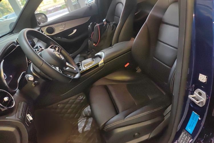 Used Mercedes-Benz GLC Coupe 2021 GLC 260 4MATIC Coupe SUV
