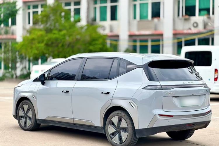 Used AION Y 2024 Younger
