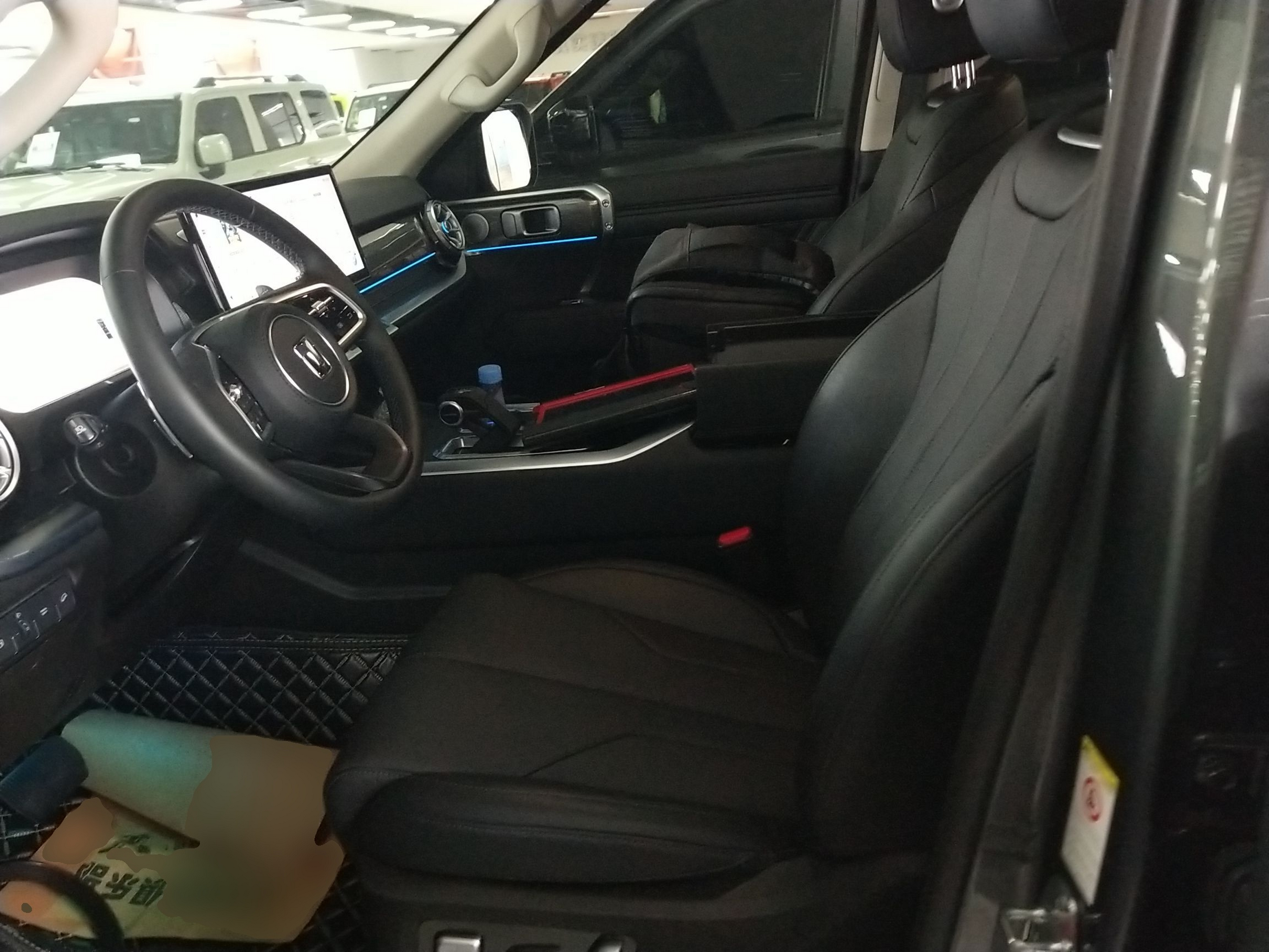 المقاعد الأمامية داخل السيارة