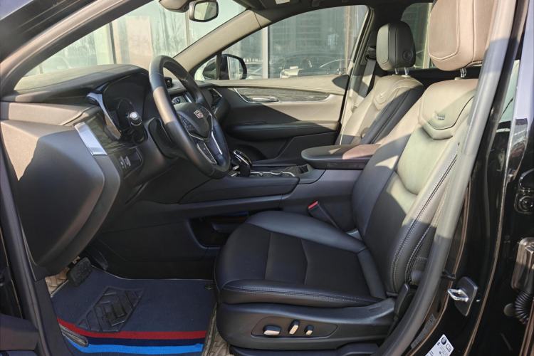 Used Cadillac XT5 2022 2.0T Two-Wheel Drive Luxury Version
