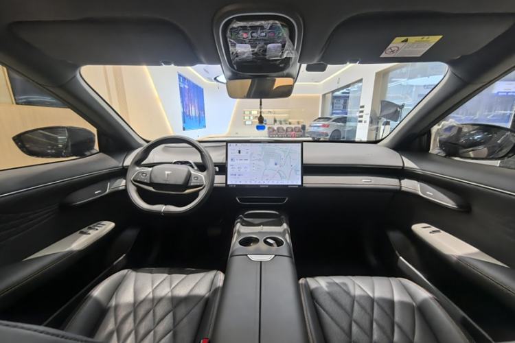 Used  S07 2023 200Max Range-Extended Version
