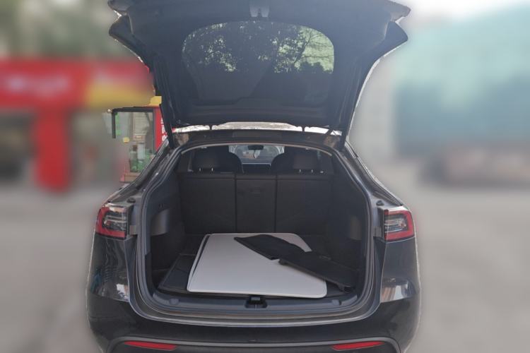 Used Tesla Model Y 2024 Rear-Wheel-Drive Version
