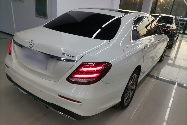 Used Mercedes-Benz E-Class 2018 Facelift E 200 L Sport 4MATIC
