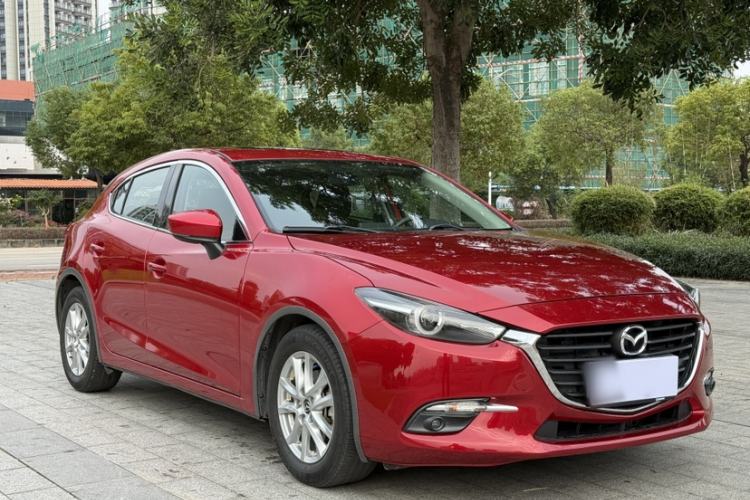 Used Mazda Mazda 3 Axela 2017 Hatchback 1.5L Automatic Luxury Model Emission Standard China V
