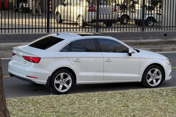 Used Audi A3 2020 Restyled Limousine 35 TFSI Ambition Version China VI
