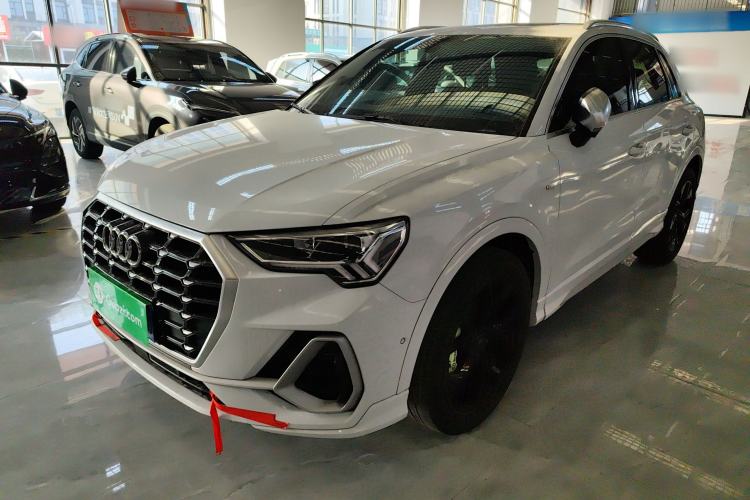 Used Audi Q3 2021 35 TFSI Fashion Dynamic Model