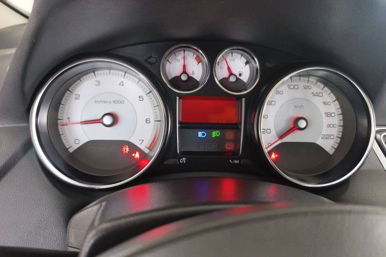 Used Peugeot 308 2014 Enjoy Edition Classic 1.6L Manual YouShang Model
