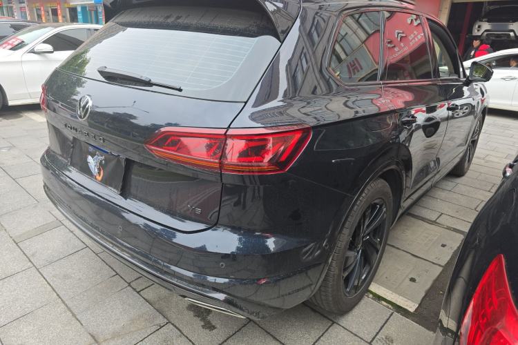 Used Volkswagen Touareg 2022 3.0 TSI Luxury Edition Black Diamond Sport Package