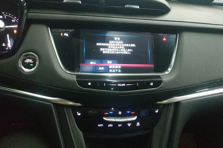 Used Cadillac XT5 2017 Anniversary Edition 25T Luxury Model
