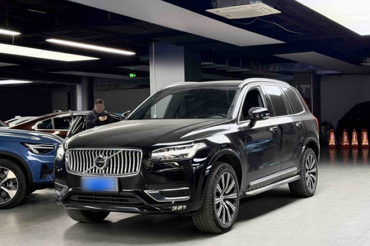 Used Volvo XC90 2023 B6 Zhiya Luxury 7-Seater
