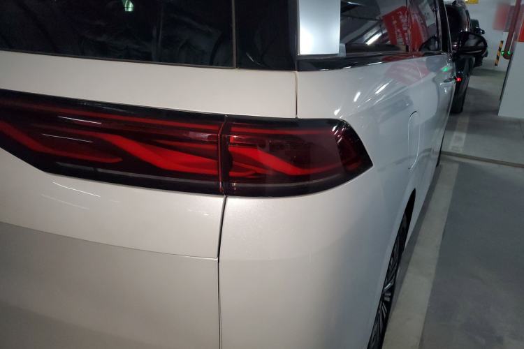 Used BYD Xia 2025 DM-i 1.5T 180km Excellence Model
