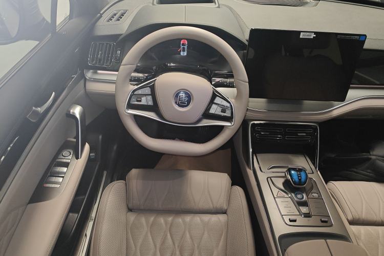 Used BYD Tang New Energy 2025 Intelligent Driving Version DM-i 115KM Flagship Edition
