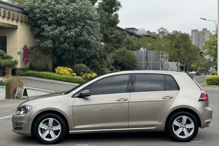 Used Volkswagen Golf 2017 230TSI Automatic Comfort Edition – Celebrating Milestone of One Million Units
