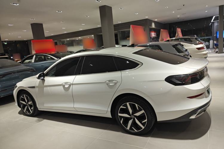 Used Volkswagen Lamando 2024 Lavida L 280TSI DSG Cool & Spicy Edition
