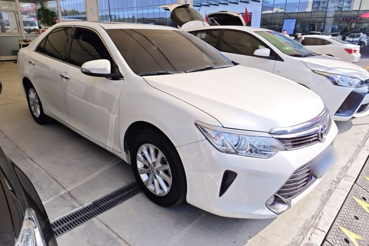 Used Toyota Camry 2015 2.0G Premier Edition

