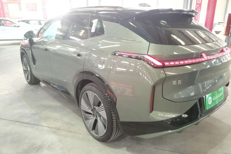 Used Lynk & Co 08 EM-P 2023 220km All-Wheel-Drive Performance Halo
