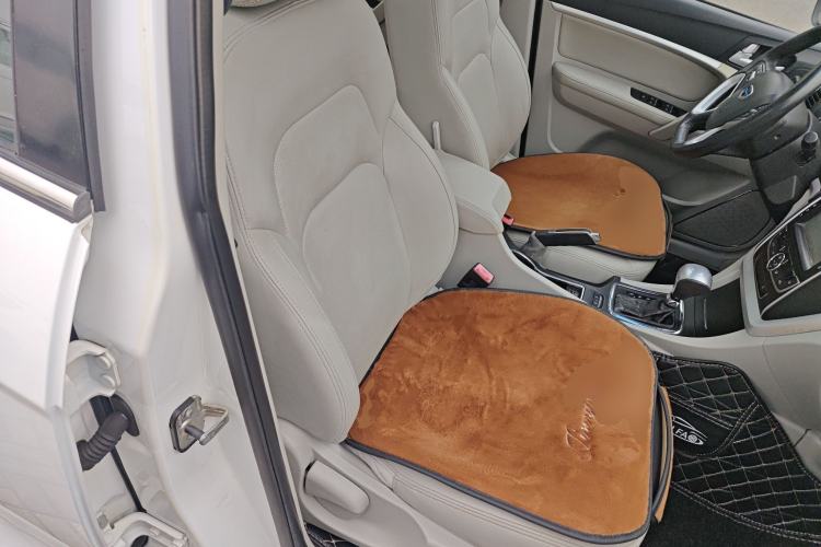 Used Geely Auto Emgrand 2014 Sedan 1.5L CVT Elite Model
