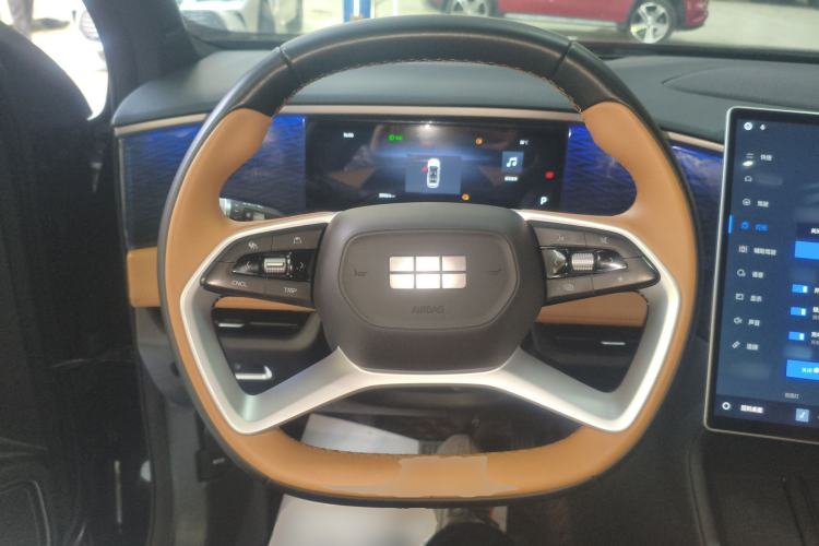 Used  L7 2024 1.5T 115 km MAX Dragon Edition
