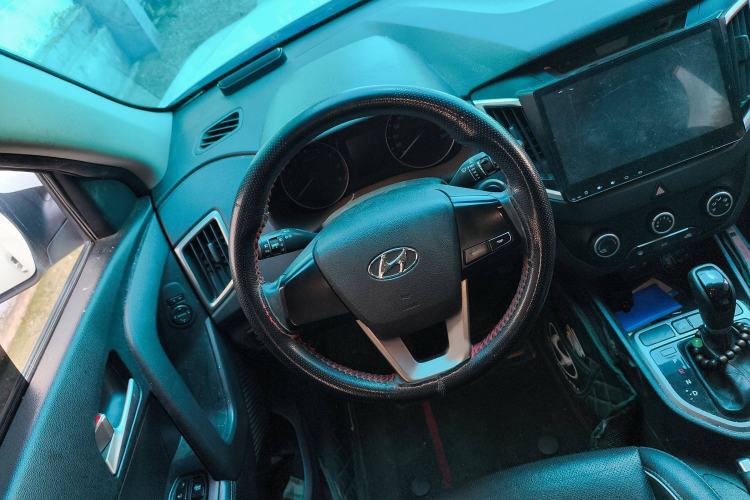 Used Hyundai ix25 2015 1.6L Automatic Two-Wheel Drive Smart GLS Trim
