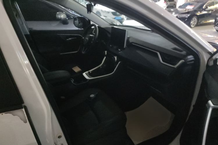 Used Toyota Wildlander 2022 2.0L CVT Two-Wheel Drive Luxury Edition
