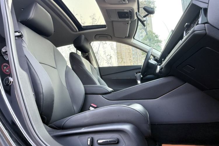 Used Honda Inspire 2025 260TURBO Elegant Edition
