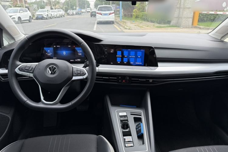 Used Volkswagen Golf 2023 Facelift 280TSI DSG Pro
